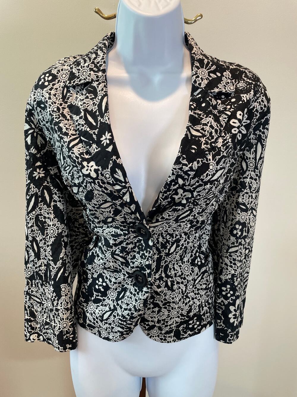 Nine & Company by Nine West Sz 12 Lightweight Cotton Blazer White Lace Print